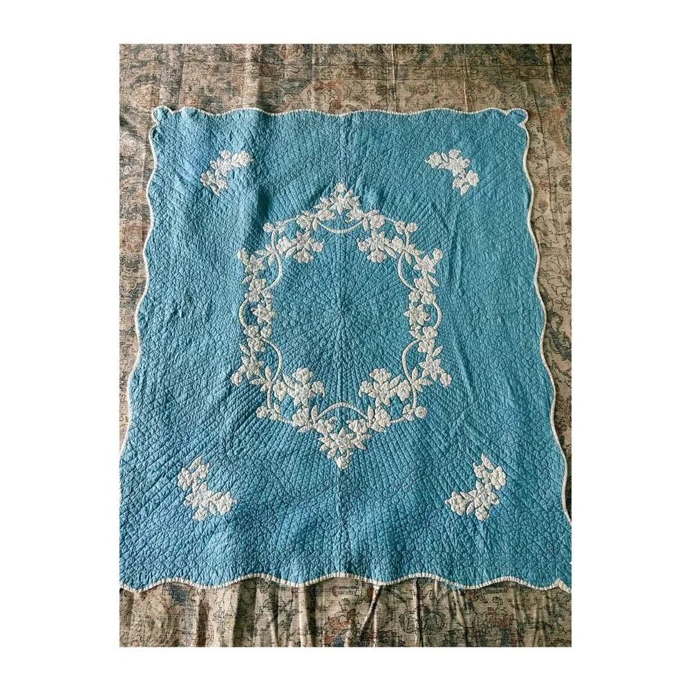 Vintage 1940s Hand Quilted Applique Colonial Blue Floral Wreath Quilt Scalloped
